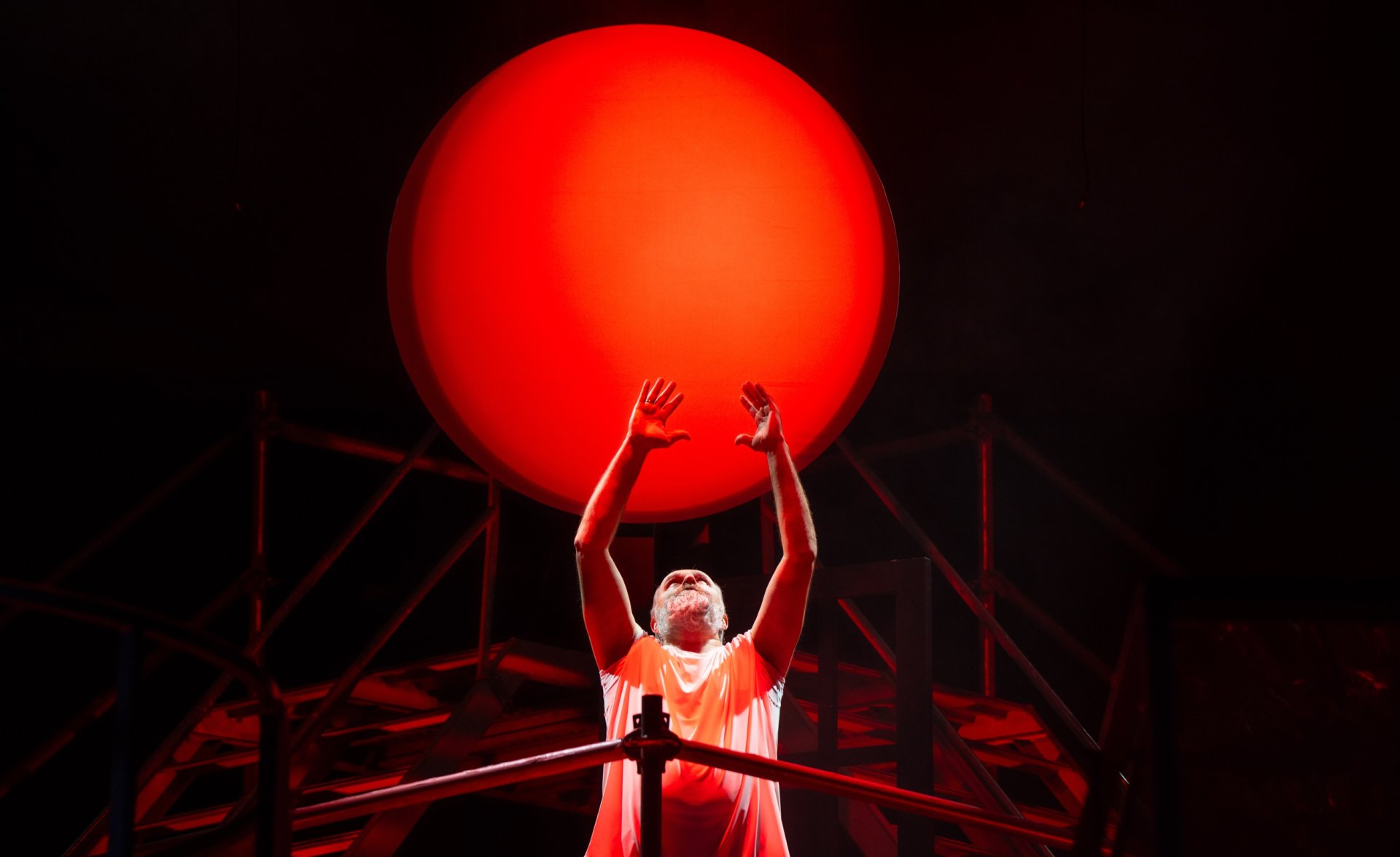 Drammos MIGLA | Valstybinis Šiaulių dramos teatras